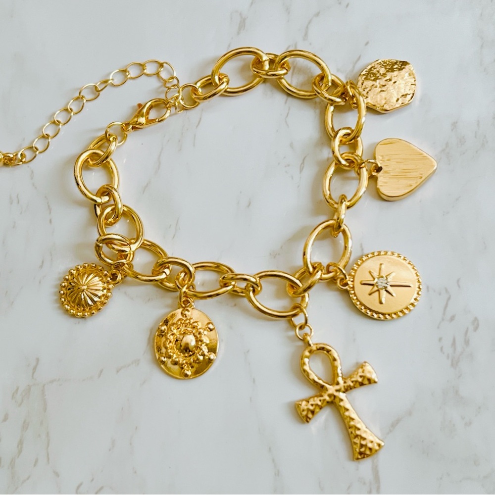 18k gold plated Ankh charm star ⭐️ heart 💛 oval link 7” to 9” bracelet